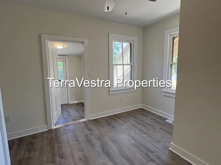 41-43 East Ave — Photo 9