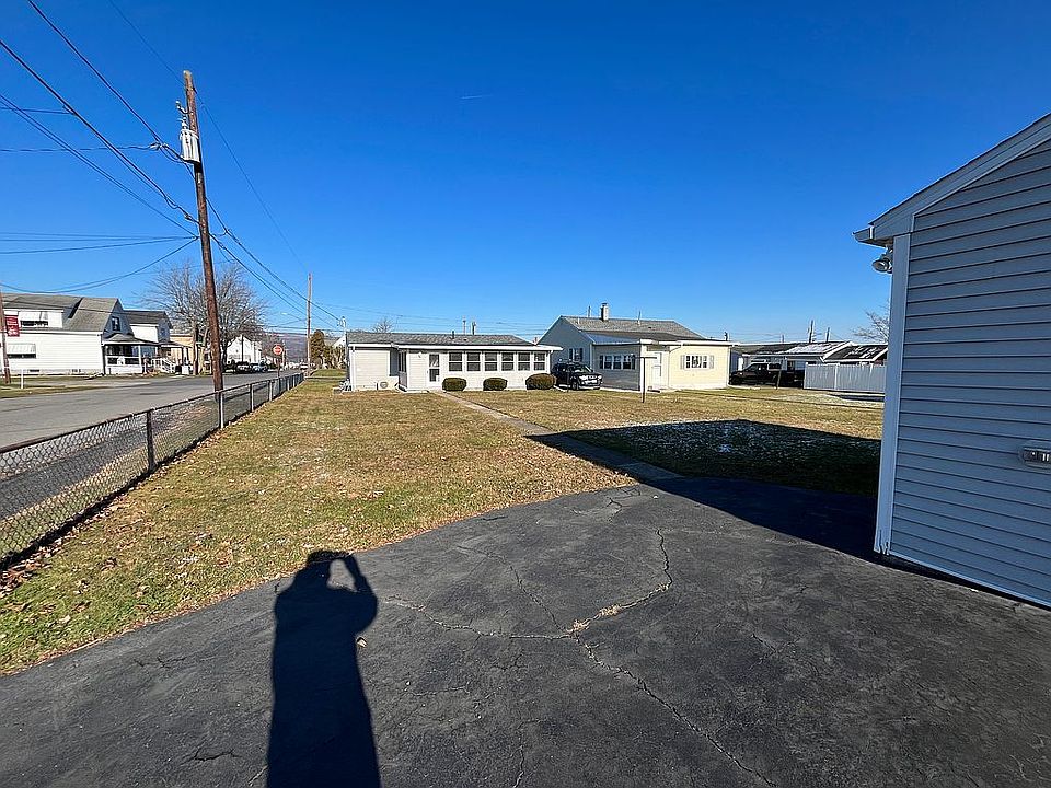 3727 Winfield Ave Moosic PA Zillow
