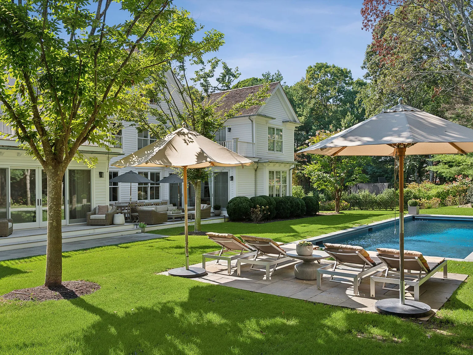 5 Bedroom North Haven with water access — Photo 4