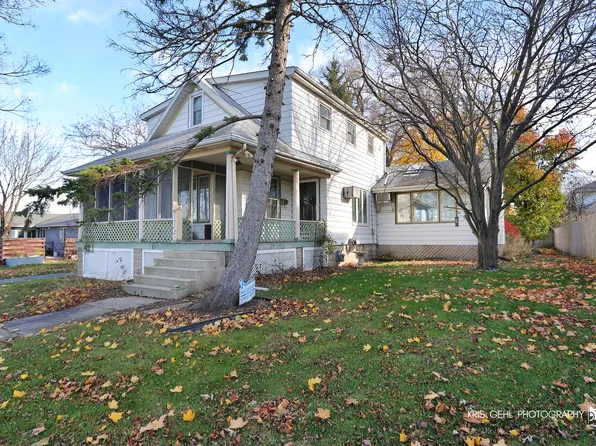 1103 N Division St, Harvard, IL 60033