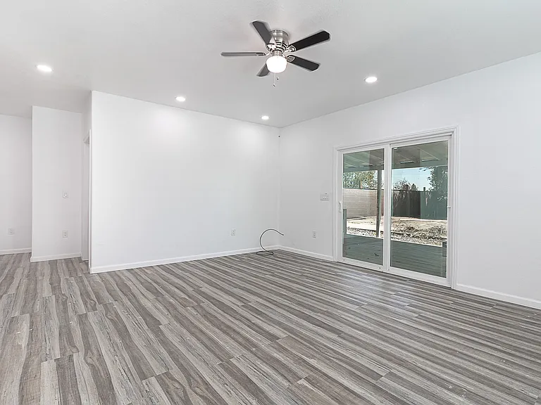 3622 Jeffrey Dr — Photo 4