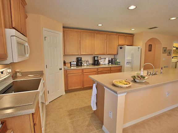 5th image of 132 Campanello Ct