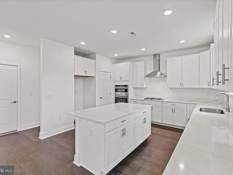 21 William Boyer Dr — Photo 15