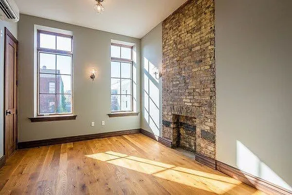 Rented by EXR | media 2