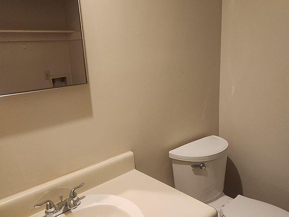 5th image of 3853 Staffordshire Ln