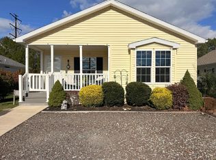 29 Redwood Ln #513, Mays Landing, NJ 08330