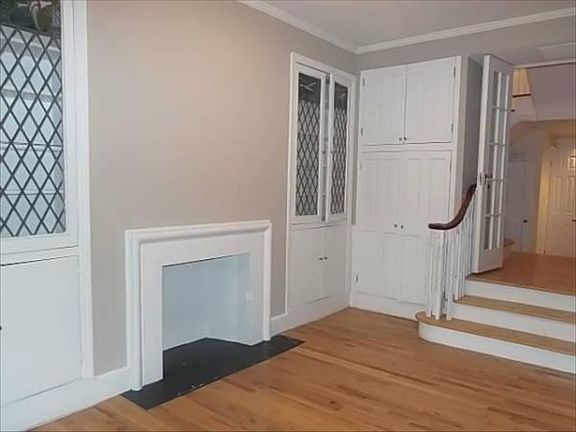 3rd image of 102 Pierrepont St