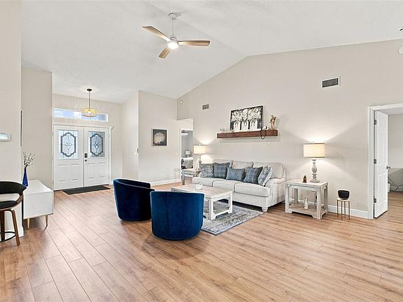 5th image of 1236 FLORA VISTA STREET