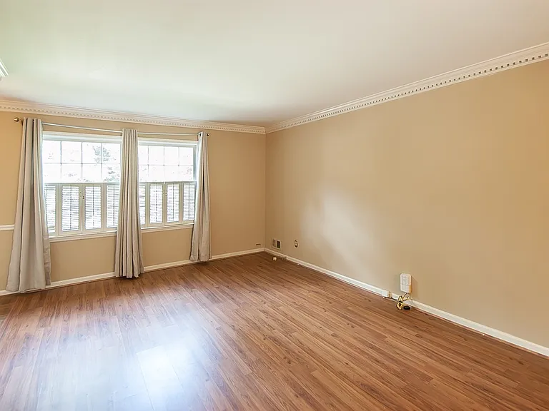 4682 Sharon Valley Ct — Photo 5