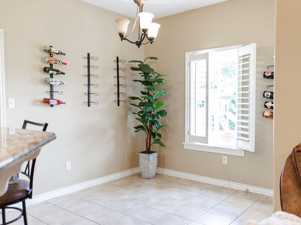 415 Starling Creek Loop