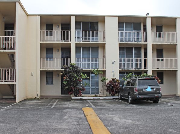 45-697 Kamehameha Hwy APT 206