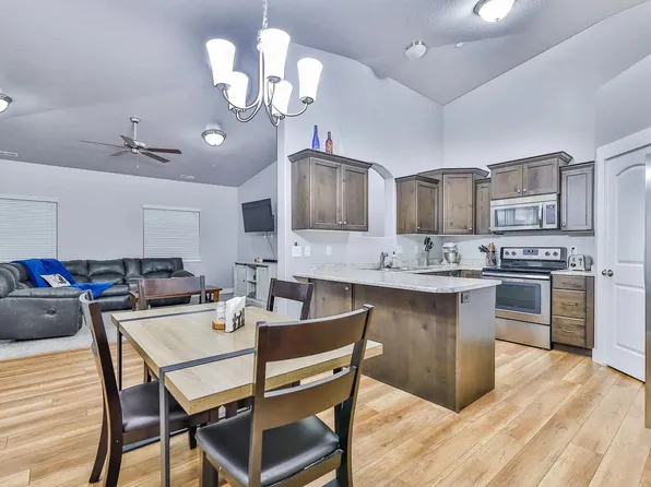 1893 N Crest Rd W #12, Saratoga Springs, UT 84045