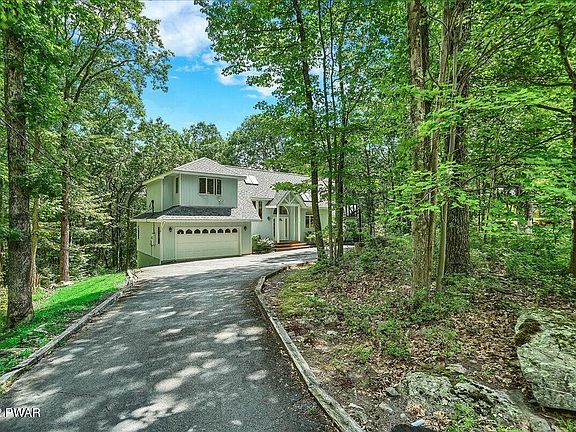 2nd image of 109 Cottonwood Dr