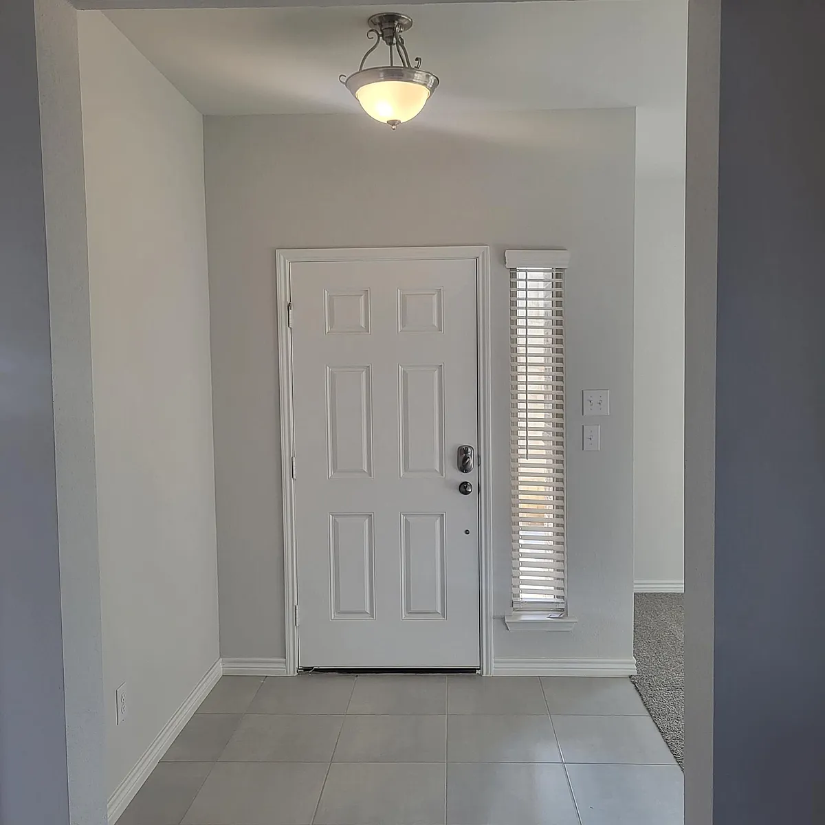 Foyer - 2816 Desert Lily Ln