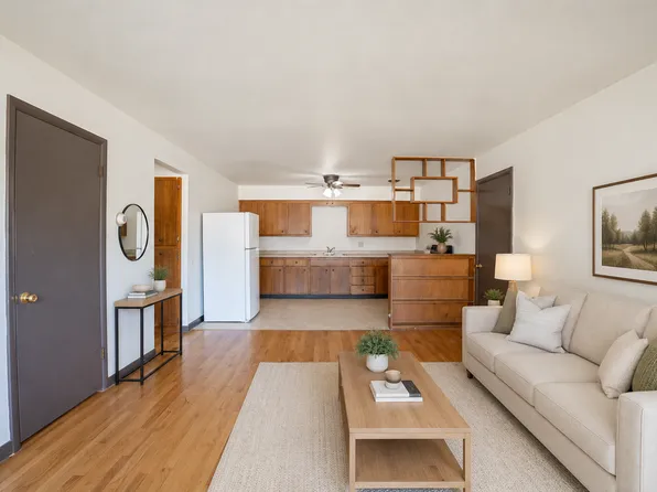 2113 Lake Point Dr, 2113 Lake Point Dr APT 3, Madison, WI 53713