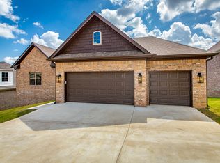 17104 Meandering Magnolia Dr, North Little Rock, AR 72120