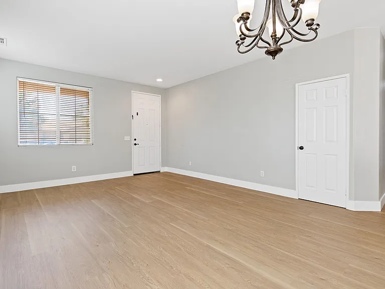 5909 Viking Way — Photo 5