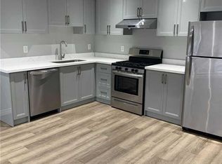 2A Fort Rouille St Unit 2, Toronto, ON M6K 2C1