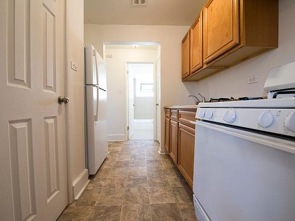 5th image of 6618 S Wabash Ave APT 7