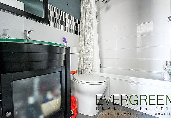 3rd image of 151 Meserole St #2C