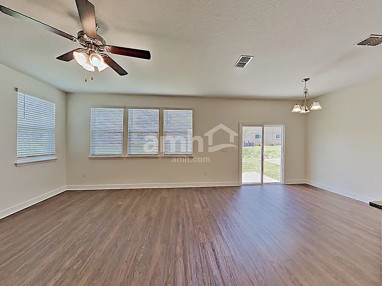 8559 Highfield Ave — Photo 7