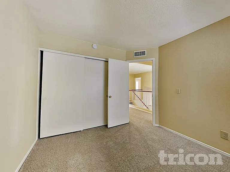 8841 W Maryland Ave — Photo 13