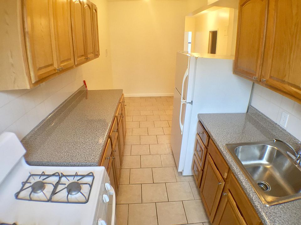 1st image of 2463 27th St APT 1