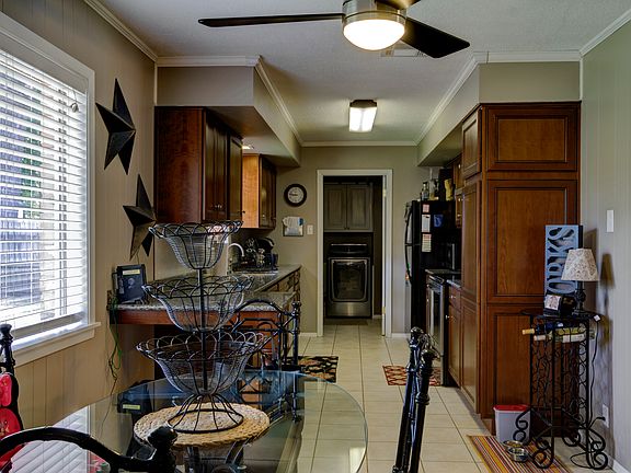 4th image of 302 E Twilight Dr