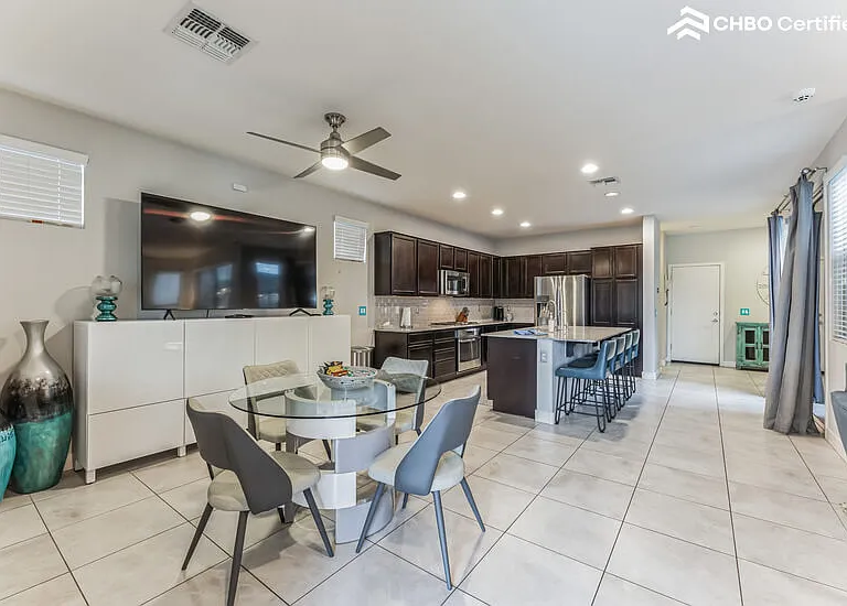 3713 E Robert St — Photo 7