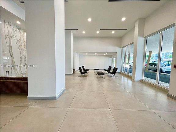 3rd image of 230 174th St APT 1705
