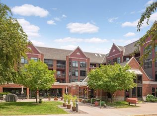 500 County Road B Rd W #206, Roseville, MN 55113