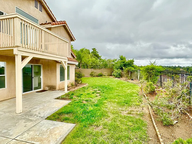 1043 Carryll Park Ct — Photo 18