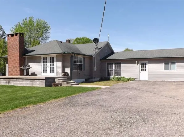 4979 S Robinson Pl, West Terre Haute, IN 47885
