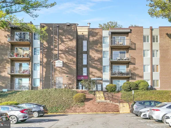 75 S Reynolds St APT 109, Alexandria, VA 22304