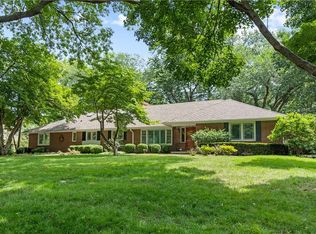 9629 Lee Blvd, Leawood, KS 66206