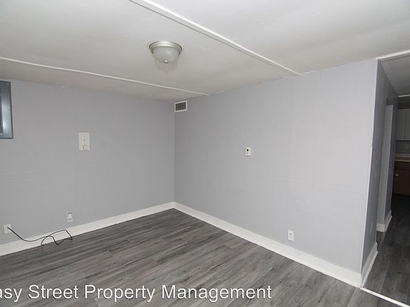 4th image of 1005 SW 4th St
