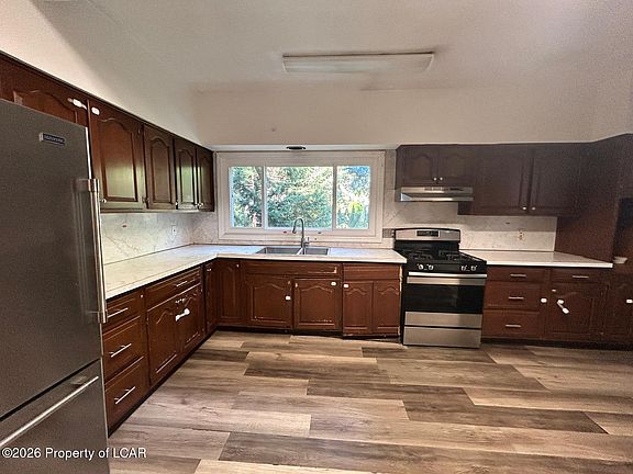 5th image of 34 Pierce St
