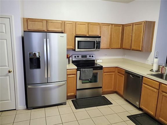 4th image of 4227 Key Thatch Dr