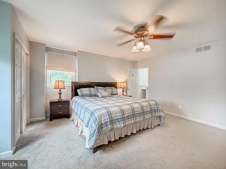 1168 Temple Dr — Photo 33