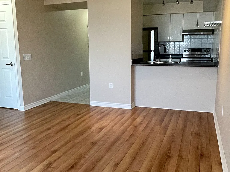 55 Strathaven Dr #308 — Photo 5