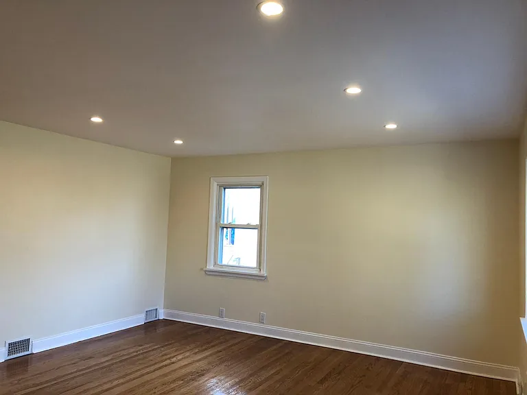 396 Union Ave — Photo 6