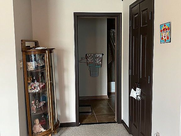 2nd image of 425 Quincy Ave