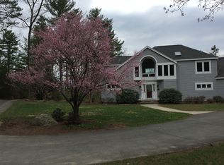 366 Station Rd, Amherst, MA 01002