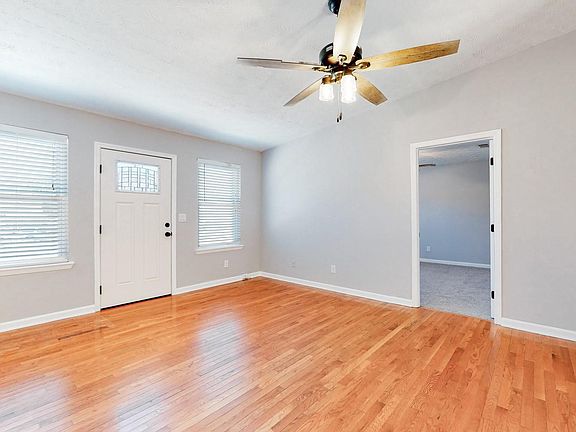 4th image of 529 Anderson Ave