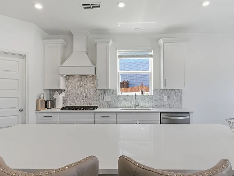 1306 Harmony Hill Ln — Photo 16