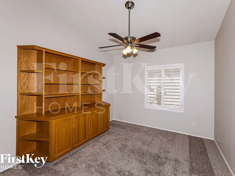 1102 W Monte Cristo Ave — Photo 12