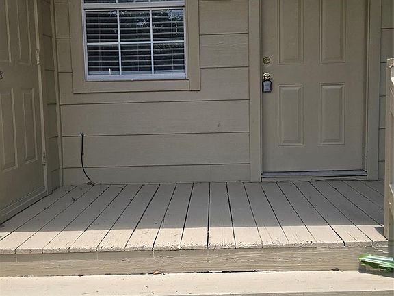 4th image of 4745 5th St