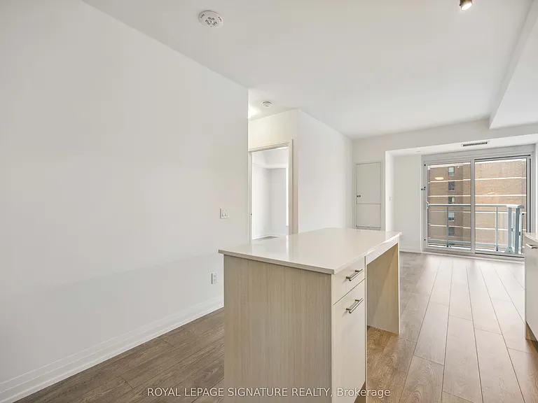286 Main St #2405 — Photo 4