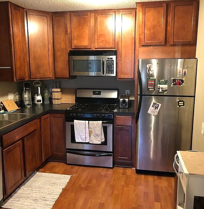 1st image of 3900 Minnehaha Ave APT 203