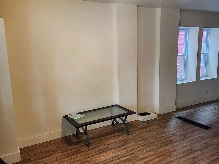 1017 S Duke St — Photo 3